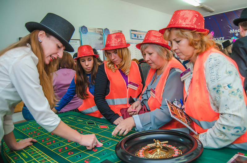 Отметить День строителя в Kazan с Квесторией