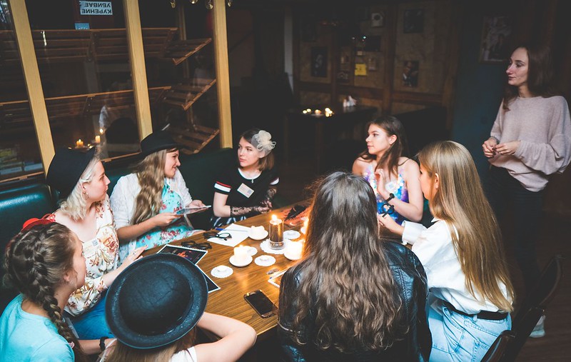 Выездные квесты на Международный женский день: интерактивное мероприятие в школе Kazan.