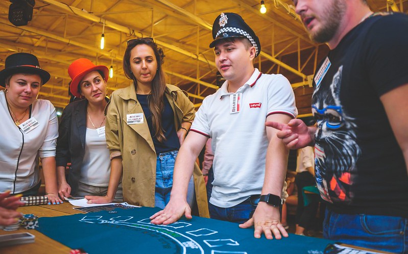 Корпоративные сувениры и подарки на День нефтяника в Kazan